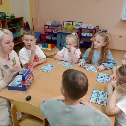Мостик между миром детства и будущим