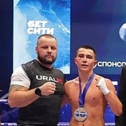 Дебют в профессиональном ринге