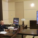 Президент России одобрил идею ЕР удвоить выплаты медикам за работу в «красных зонах» в зимние канику